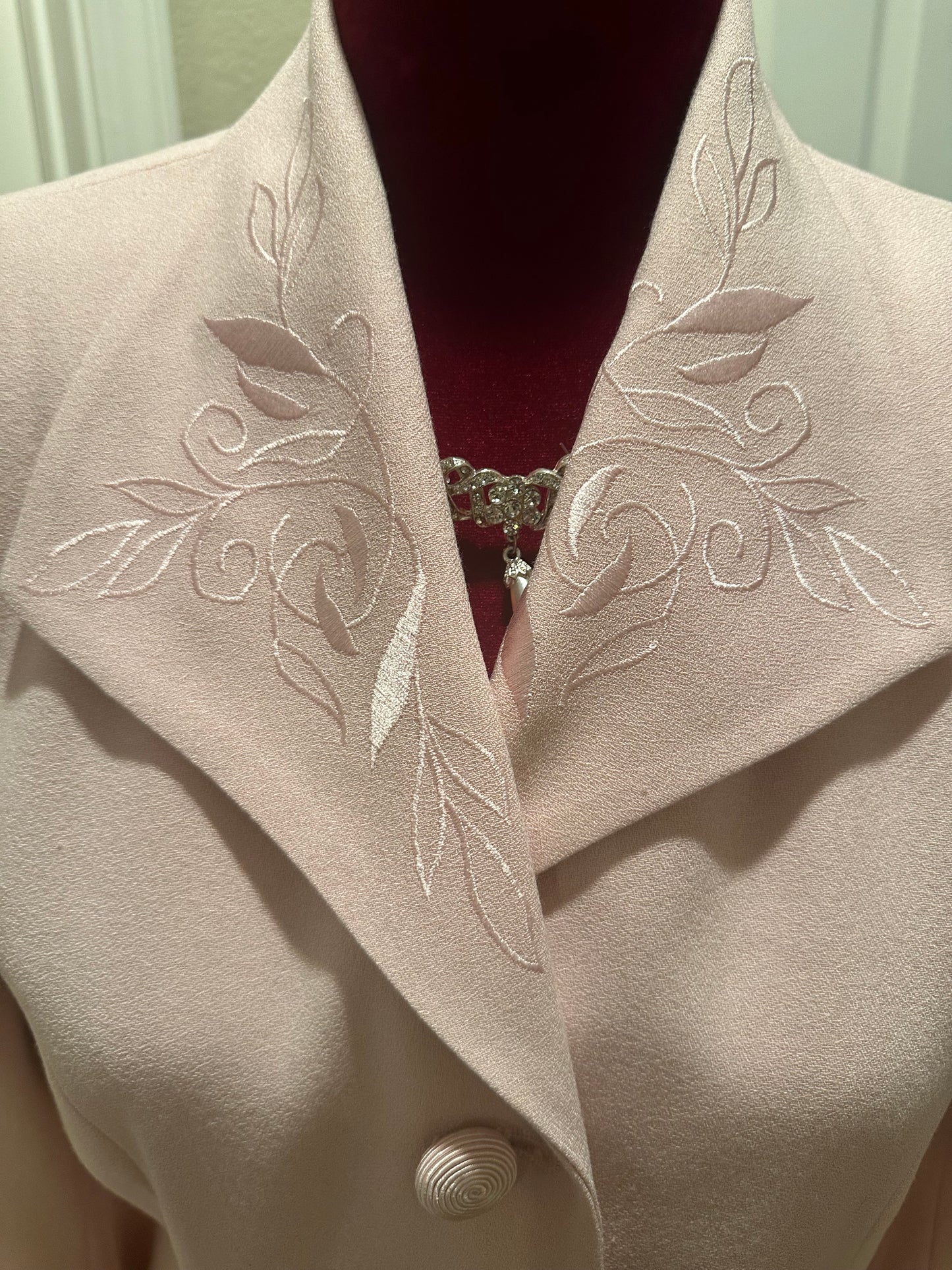 Stunning Casual Corner Two-Piece Dress Suit, US Size 10