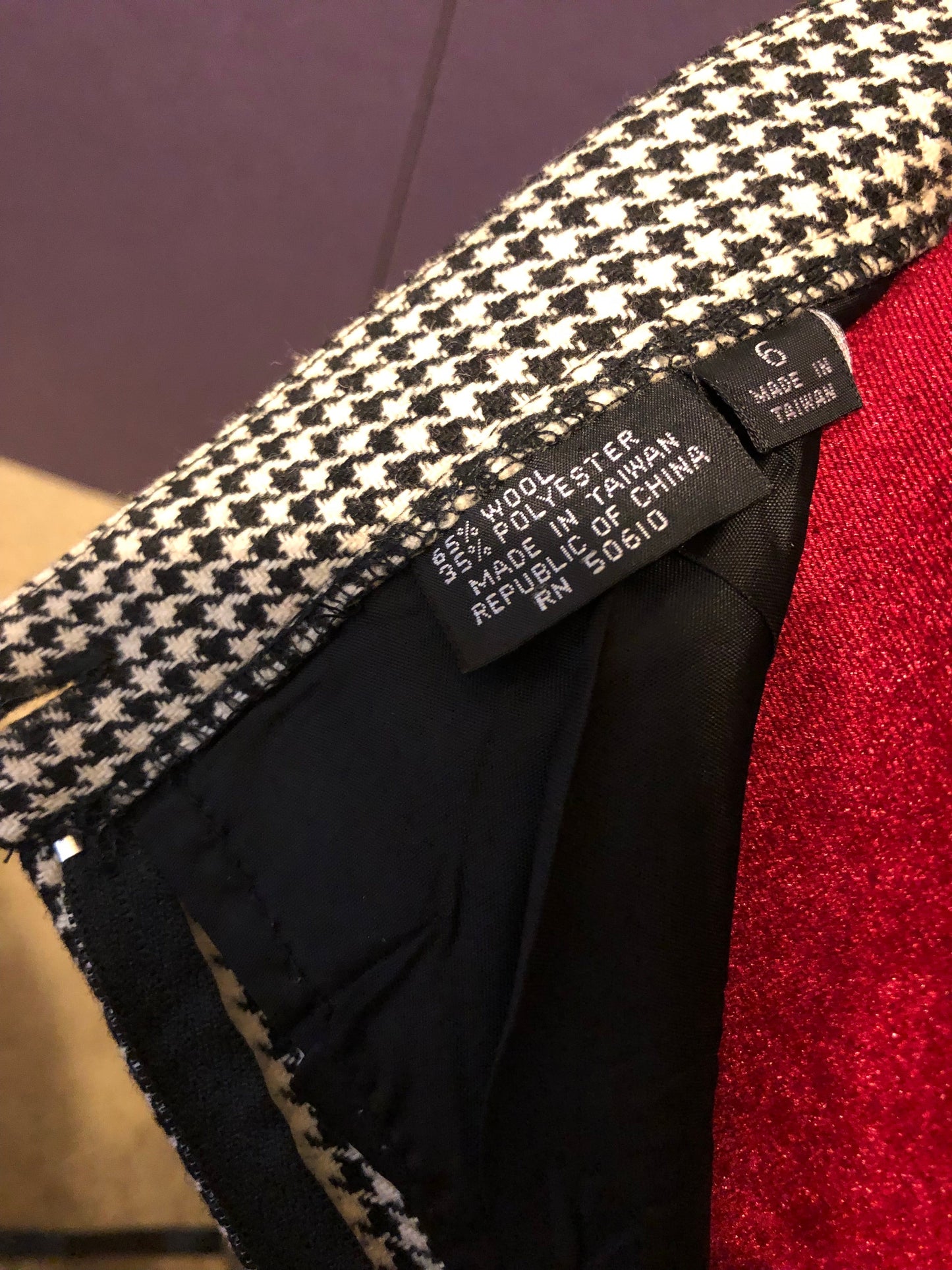 Two-Piece Houndstooth Print Kasper for ASL Jacket and Skirt, US Size 6