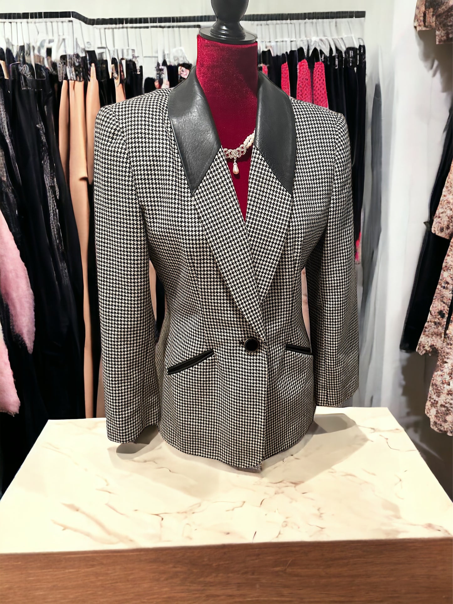 Two-Piece Houndstooth Print Kasper for ASL Jacket and Skirt, US Size 6