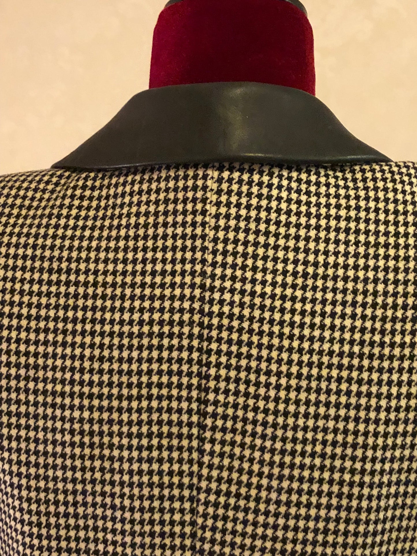 Two-Piece Houndstooth Print Kasper for ASL Jacket and Skirt, US Size 6