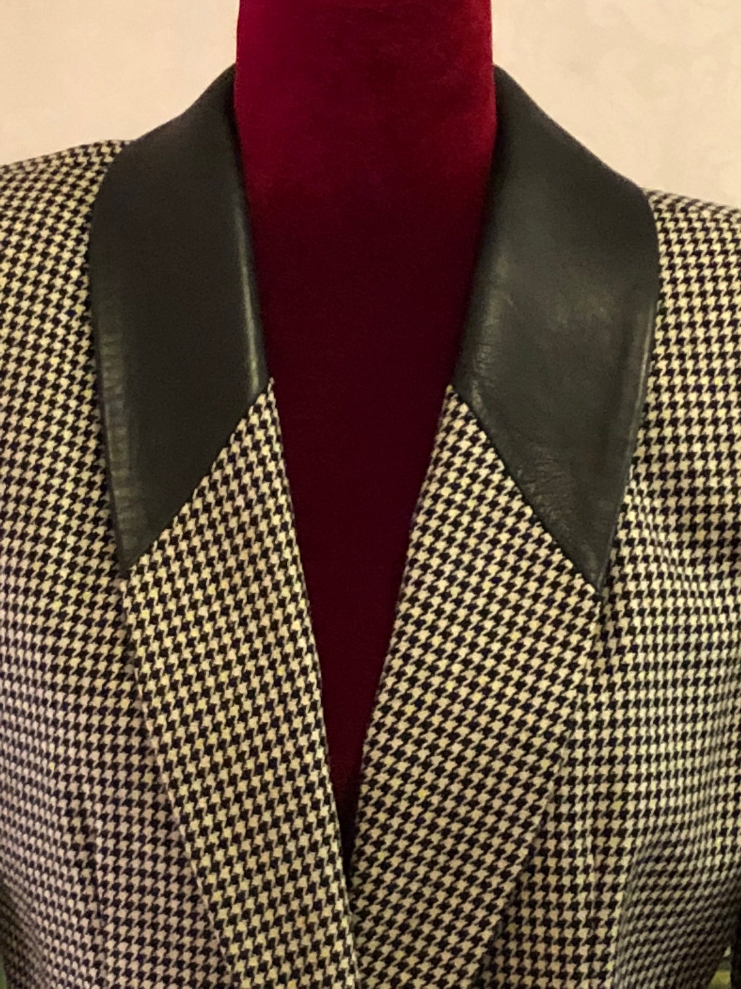 Two-Piece Houndstooth Print Kasper for ASL Jacket and Skirt, US Size 6