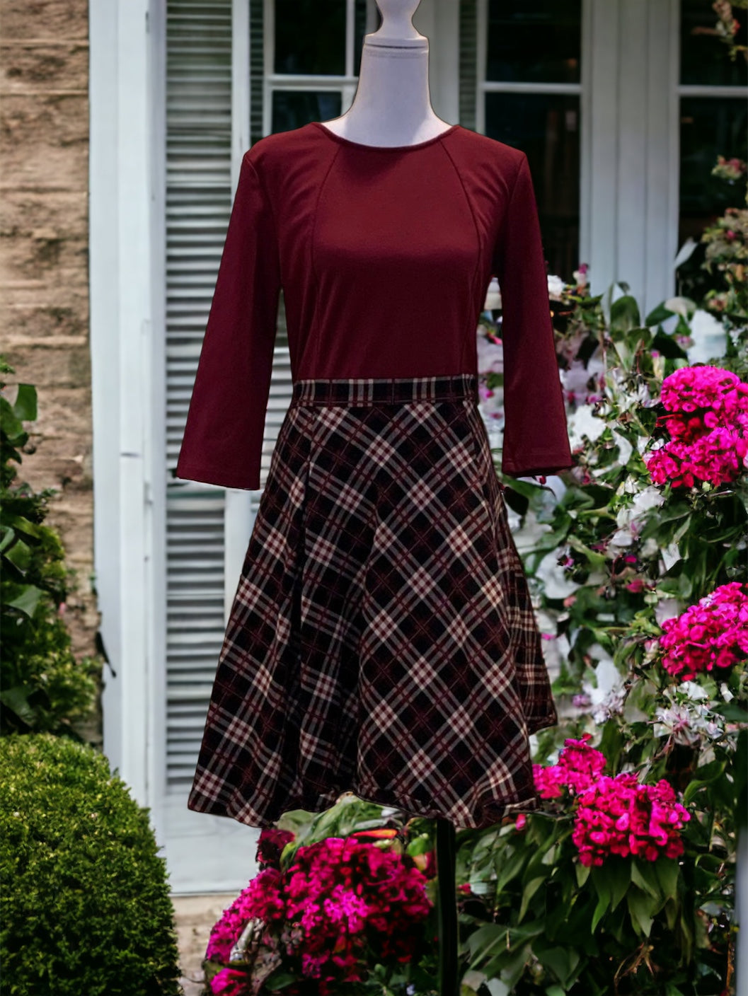Miusol Retro Inspired Plaid Dress, Size Medium (US Size 8) - Gently Used