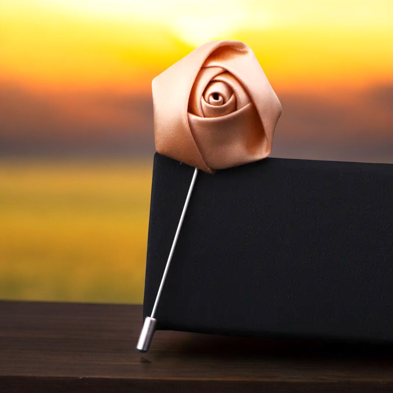 Men’s Rose Lapel Pin - Champagne