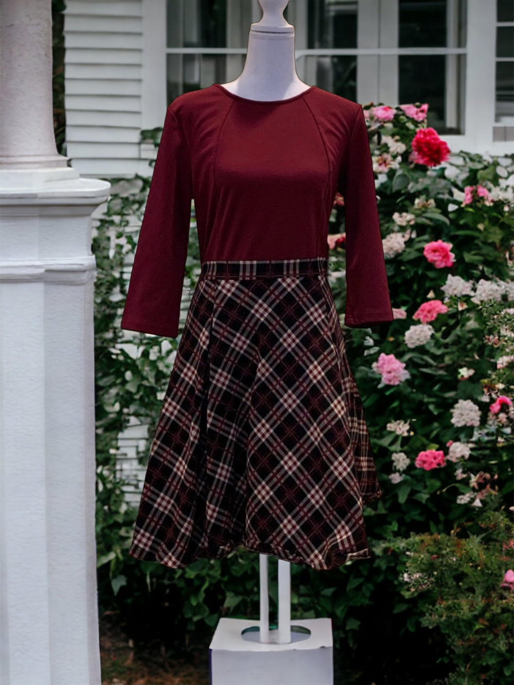 Miusol Retro Inspired Plaid Dress, Size Medium (US Size 8) - Gently Used