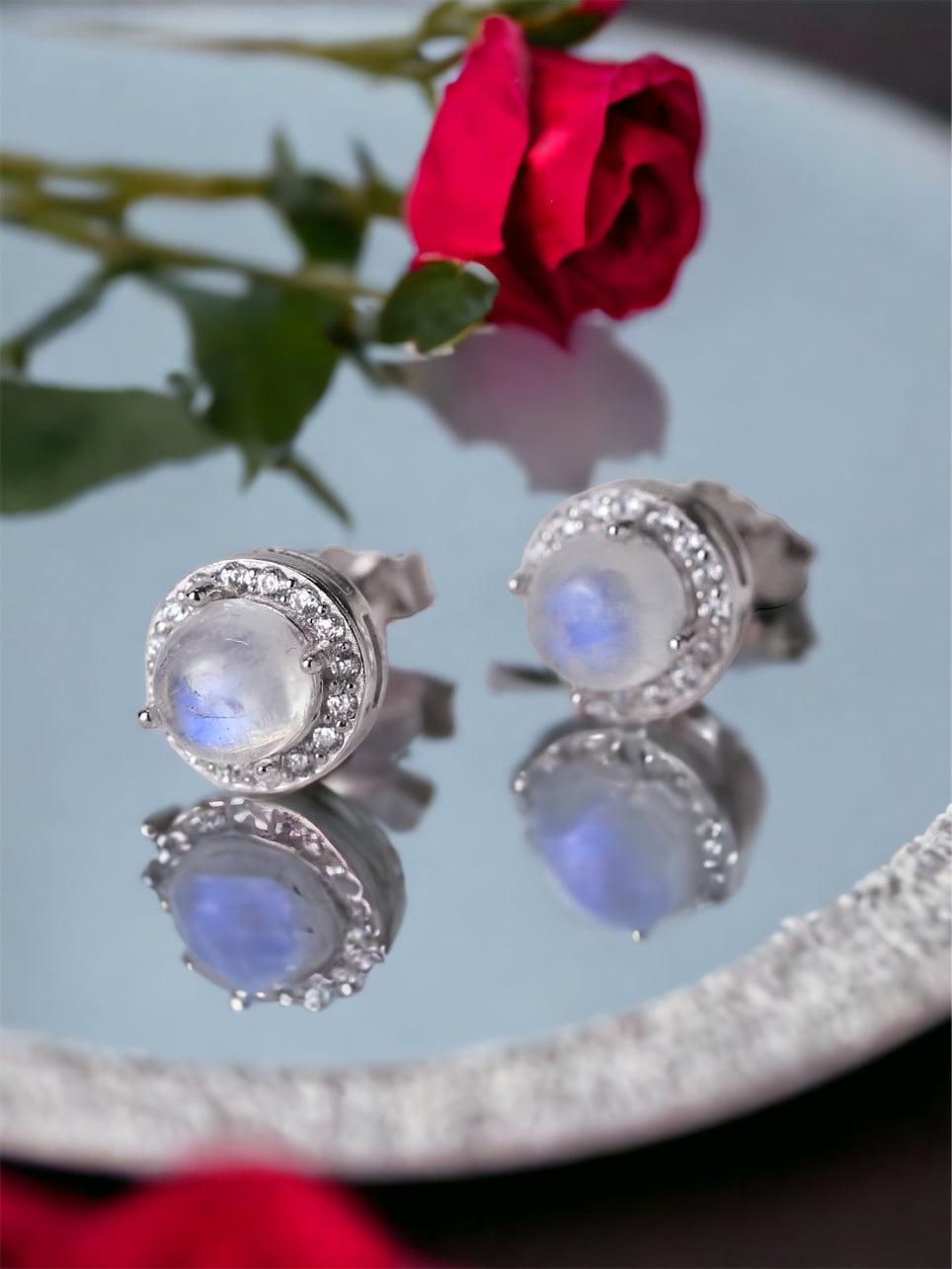 High Quality Natural Moonstone 925 Sterling Silver Stud Earrings