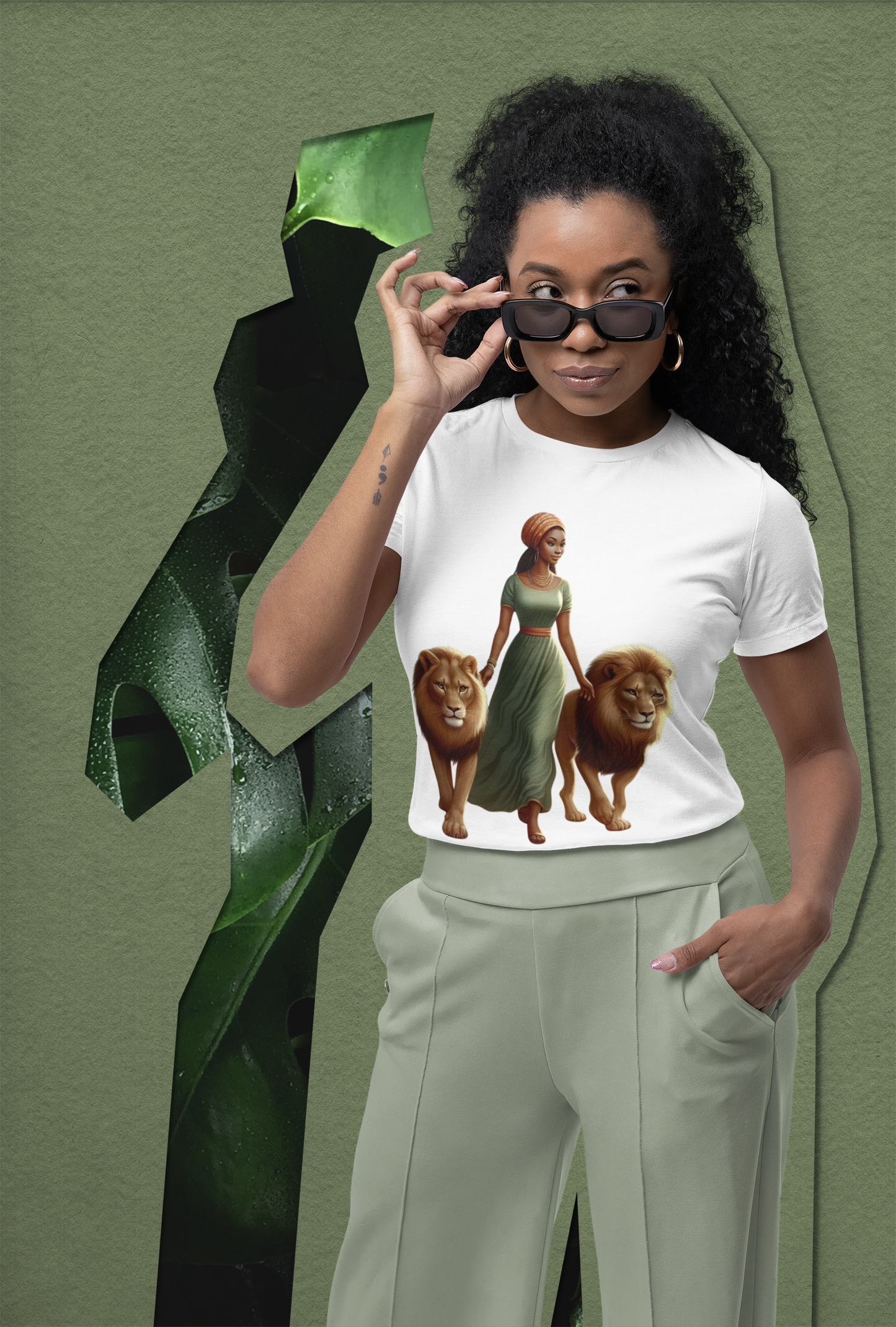 Lion Tamer Ladies T Shirt, Sweatshirts and Hoodies