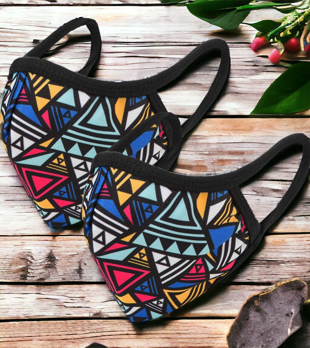 Geometry Triangle Patterned Face Mask