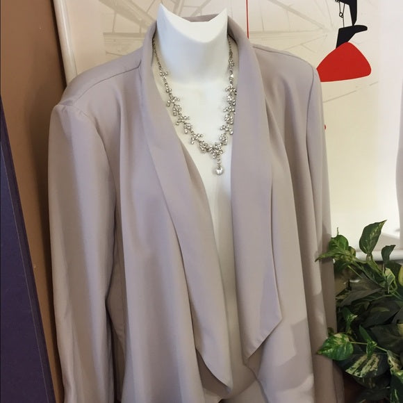 H&M Brand Ladies Cardigan / Bolero, Size US 14 - Gently Used