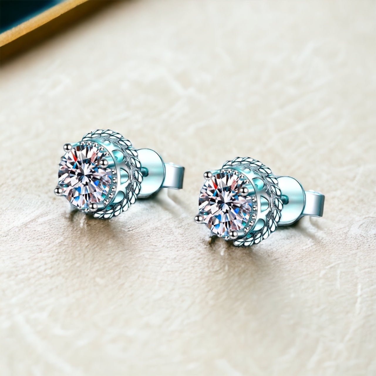 2 Carat Moissanite 925 Sterling Silver Stud Earrings - Uylee's Boutique