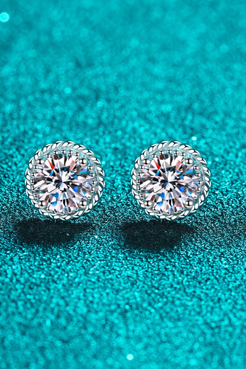 2 Carat Moissanite 925 Sterling Silver Stud Earrings - Uylee's Boutique