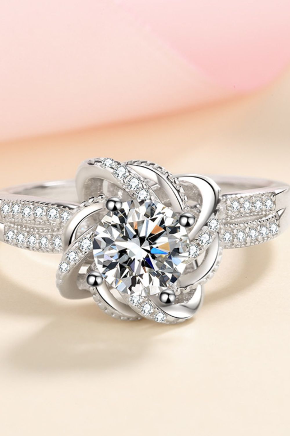 Uylees Boutique 1 Carat Moissanite 925 Sterling Silver Ring