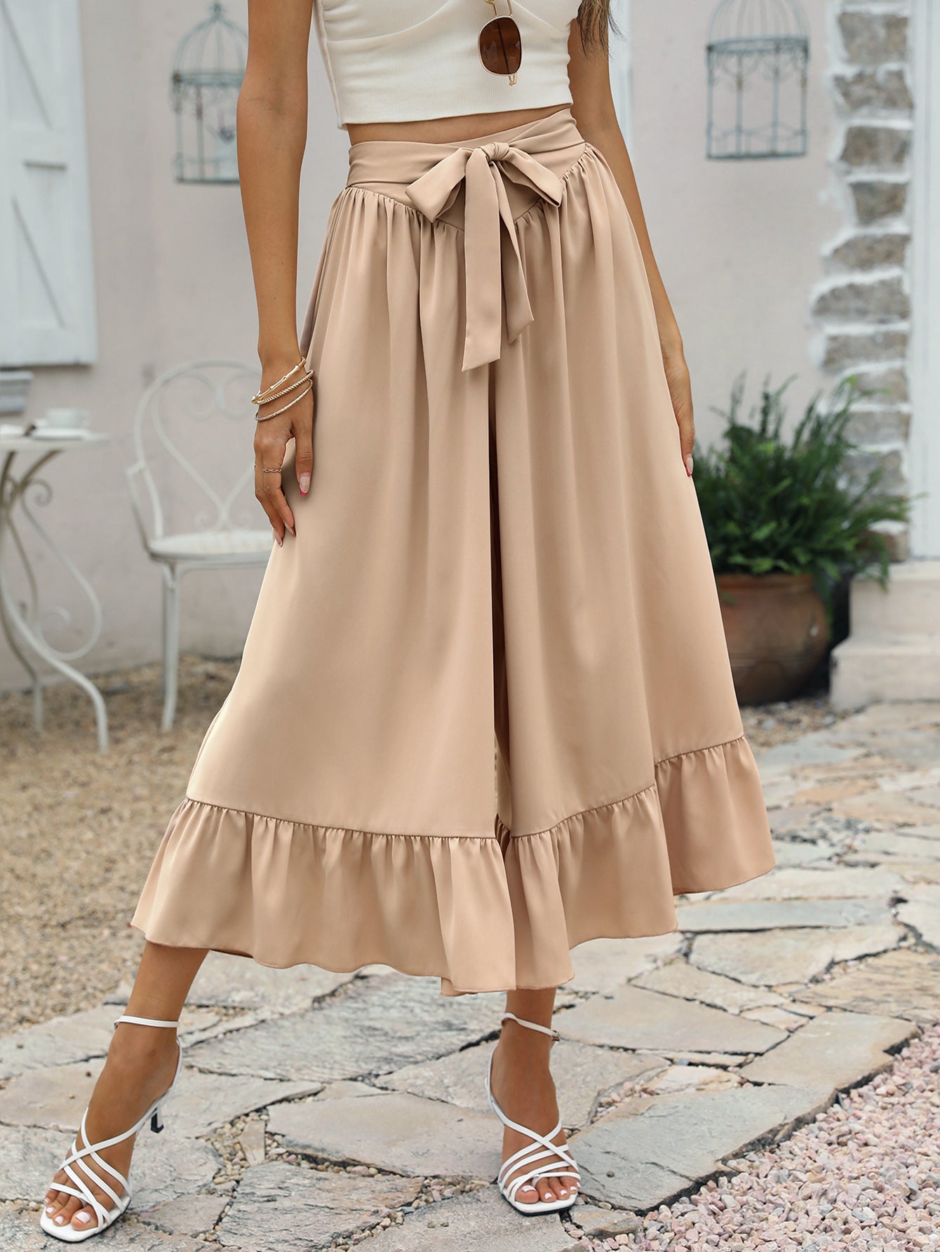 Cravatta pantaloni cropped a gamba larga anteriore