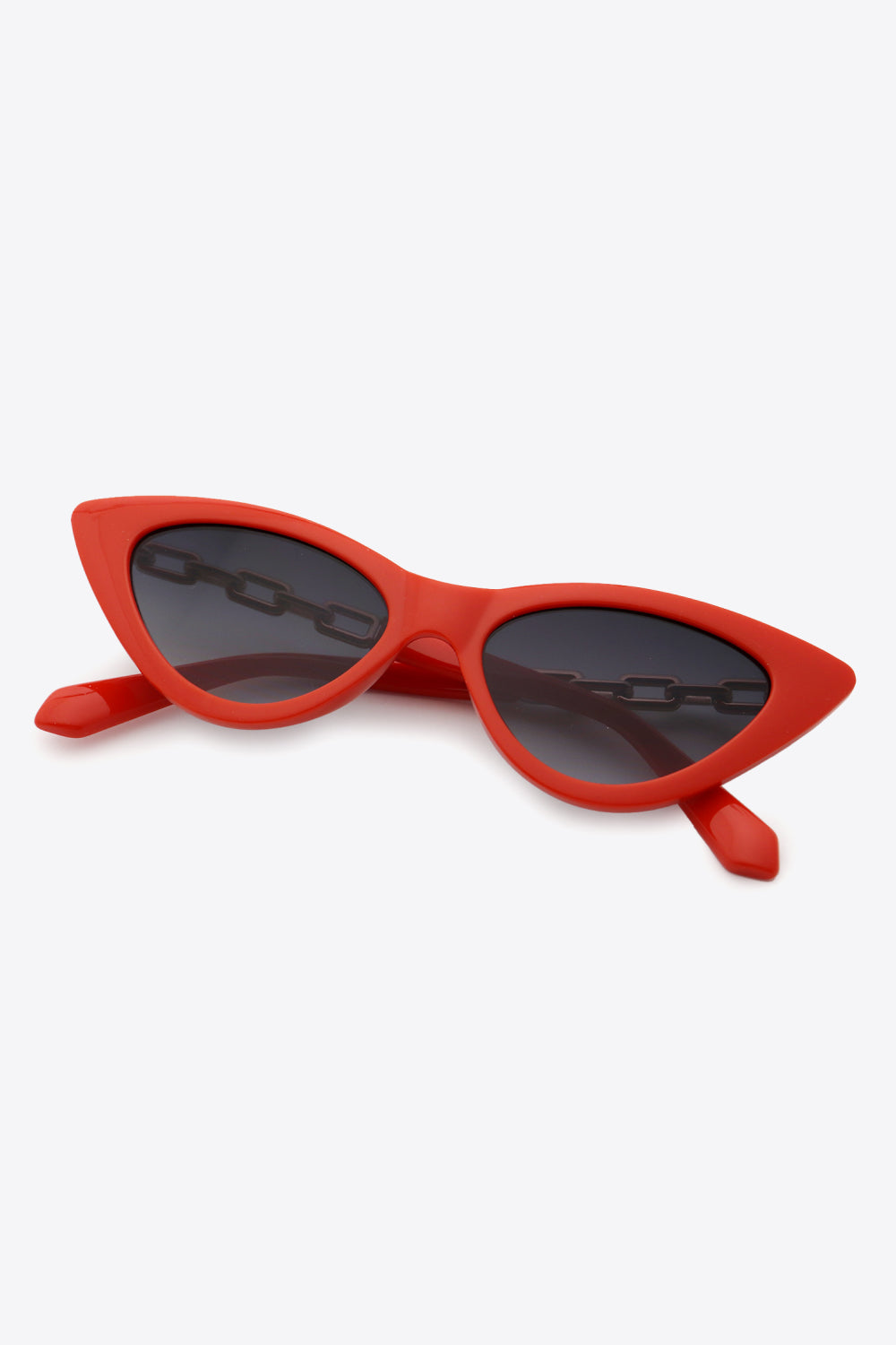 Uylee's Boutique Chain Detail Cat-Eye Sunglasses