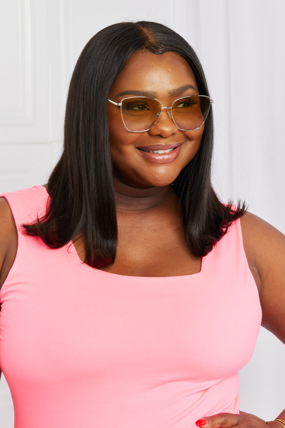 Uylee’s Boutique Metal Frame Full Rim Sunglasses