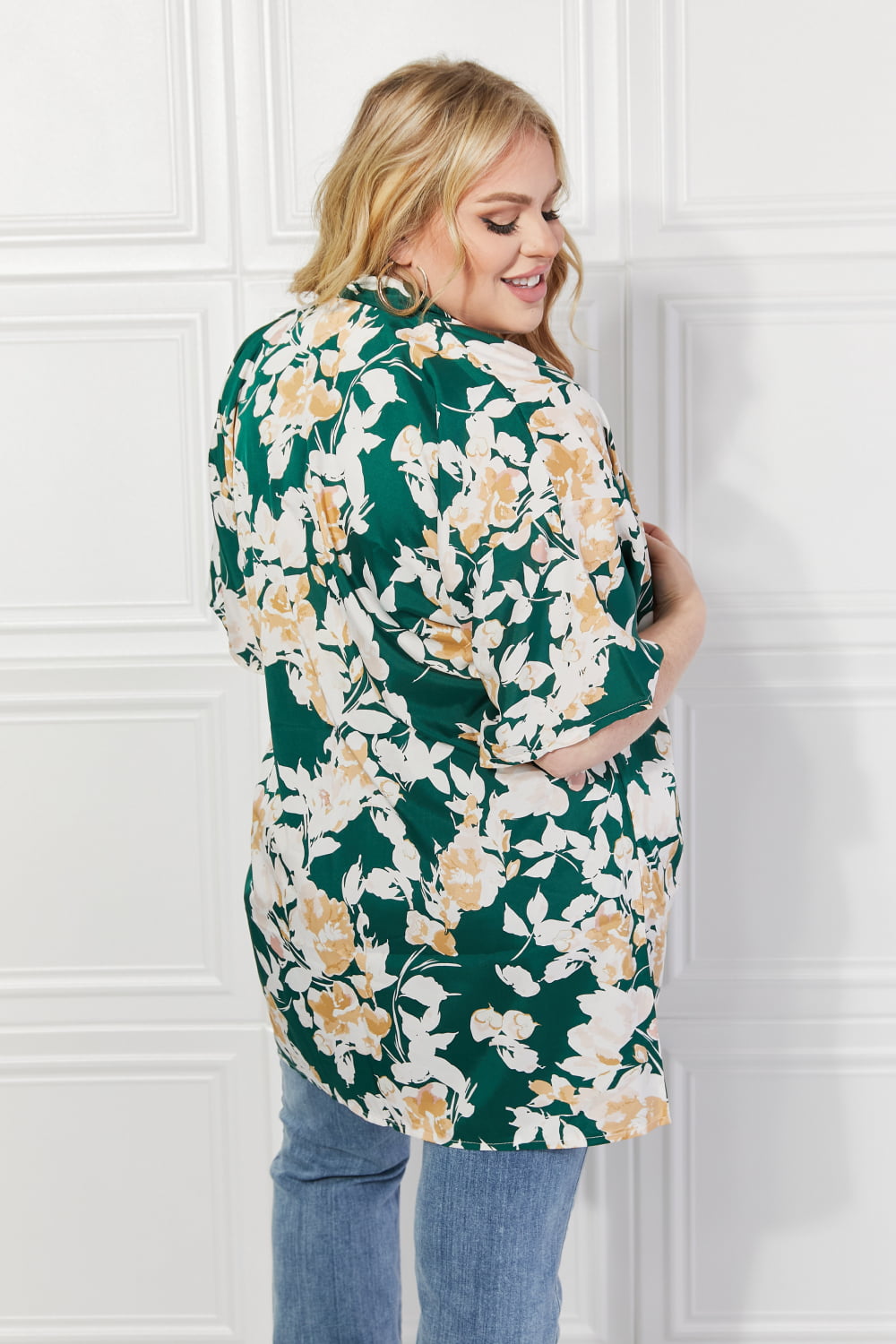 Uylee's Boutique 緑の花柄着物を育てる時間