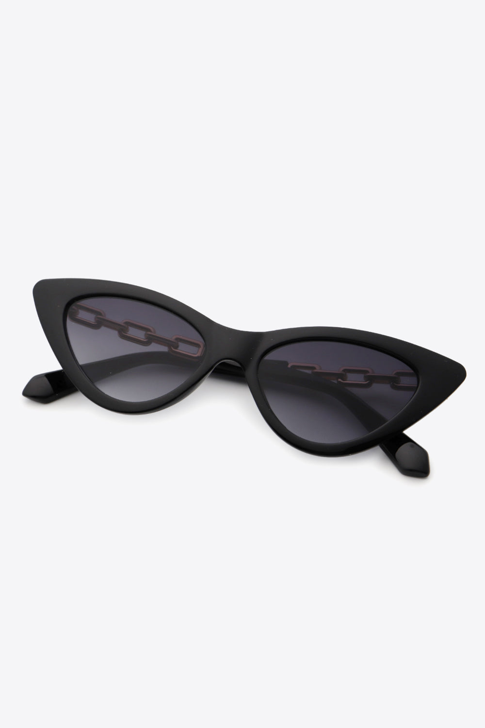 Uylee's Boutique Chain Detail Cat-Eye Sunglasses