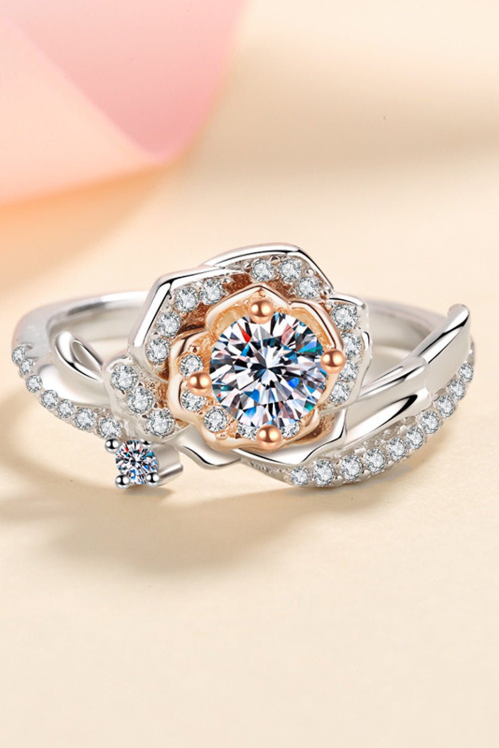 925 Sterling Silver Rose-Shaped Moissanite Ring - Uylee's Boutique