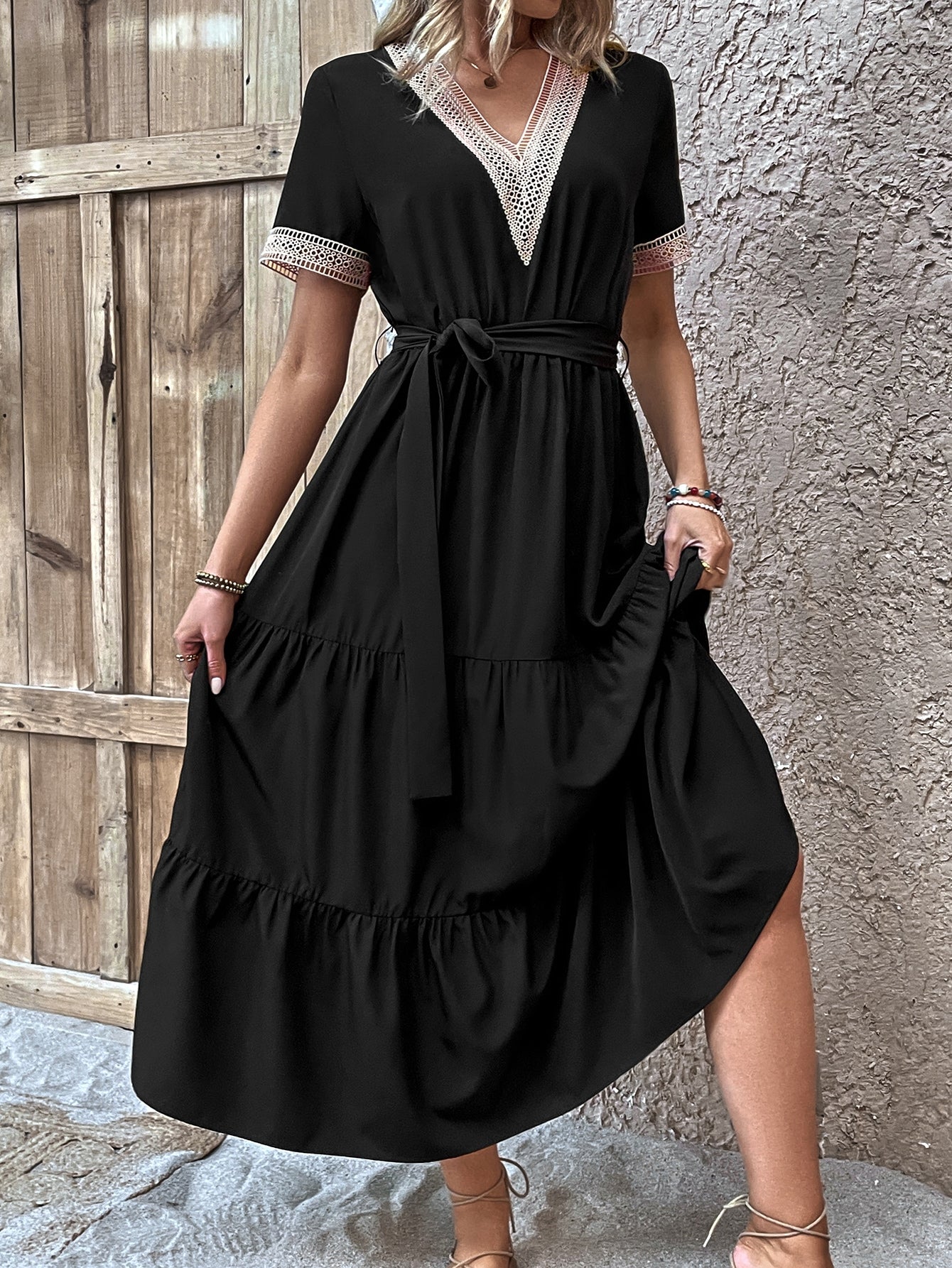 Contrast V-Neck Tie Waist Tiered Dress