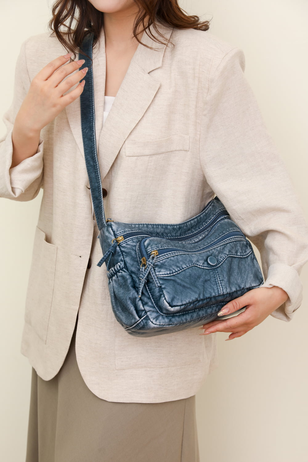 Uylee's Boutique PU レザー クロスボディ バッグ