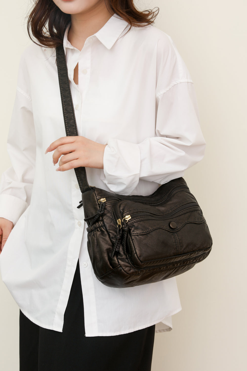 Uylee's Boutique PU レザー クロスボディ バッグ