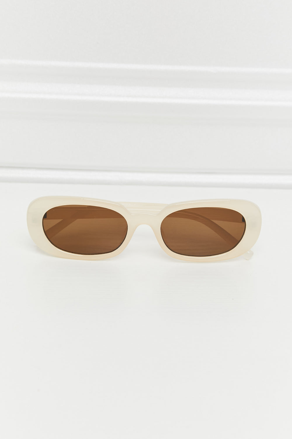 Uylee's Boutique Oval Full Rim Sunglasses