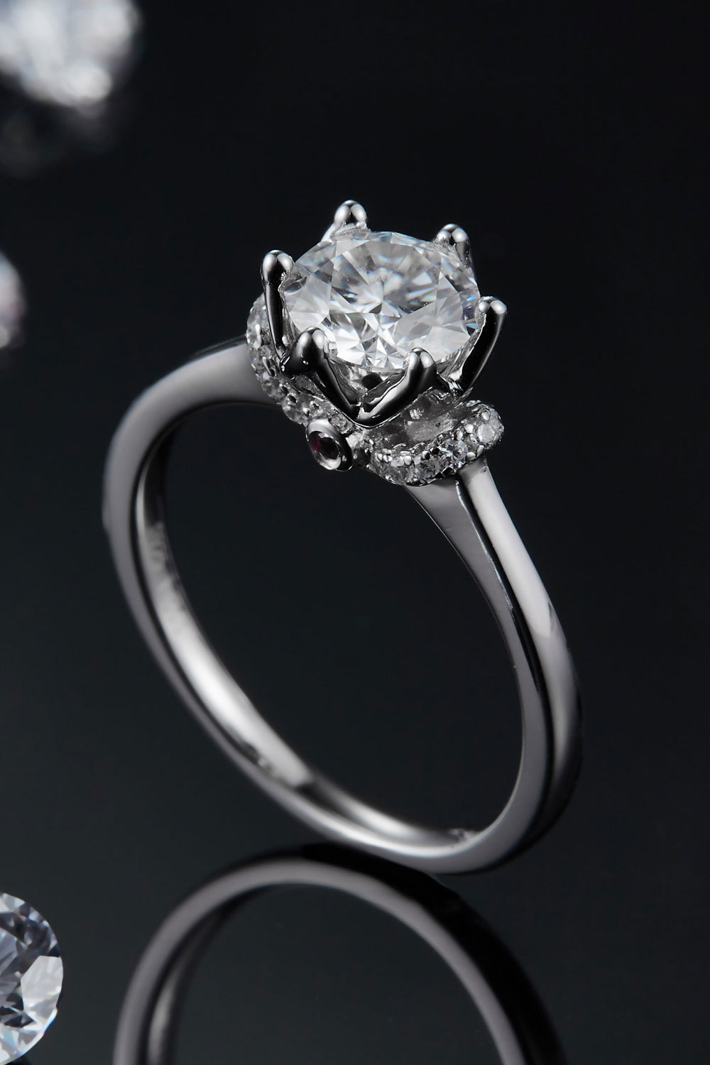 Uylees Boutique 1 Carat Moissanite 925 Sterling Silver Ring