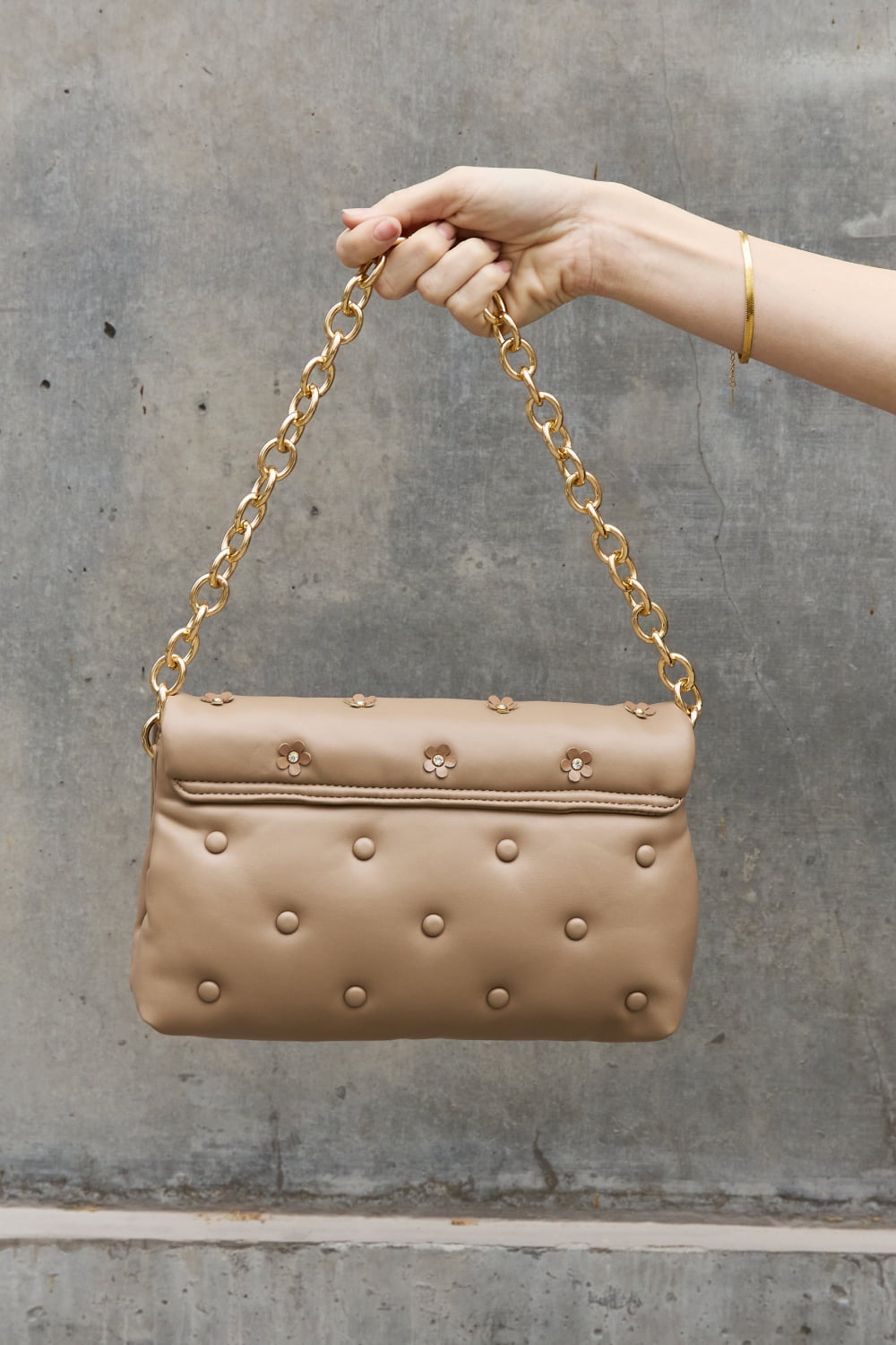 Uylee's Boutique Nicole Lee USA ダイヤモンド フラワー メッセンジャー クロスボディ バッグ