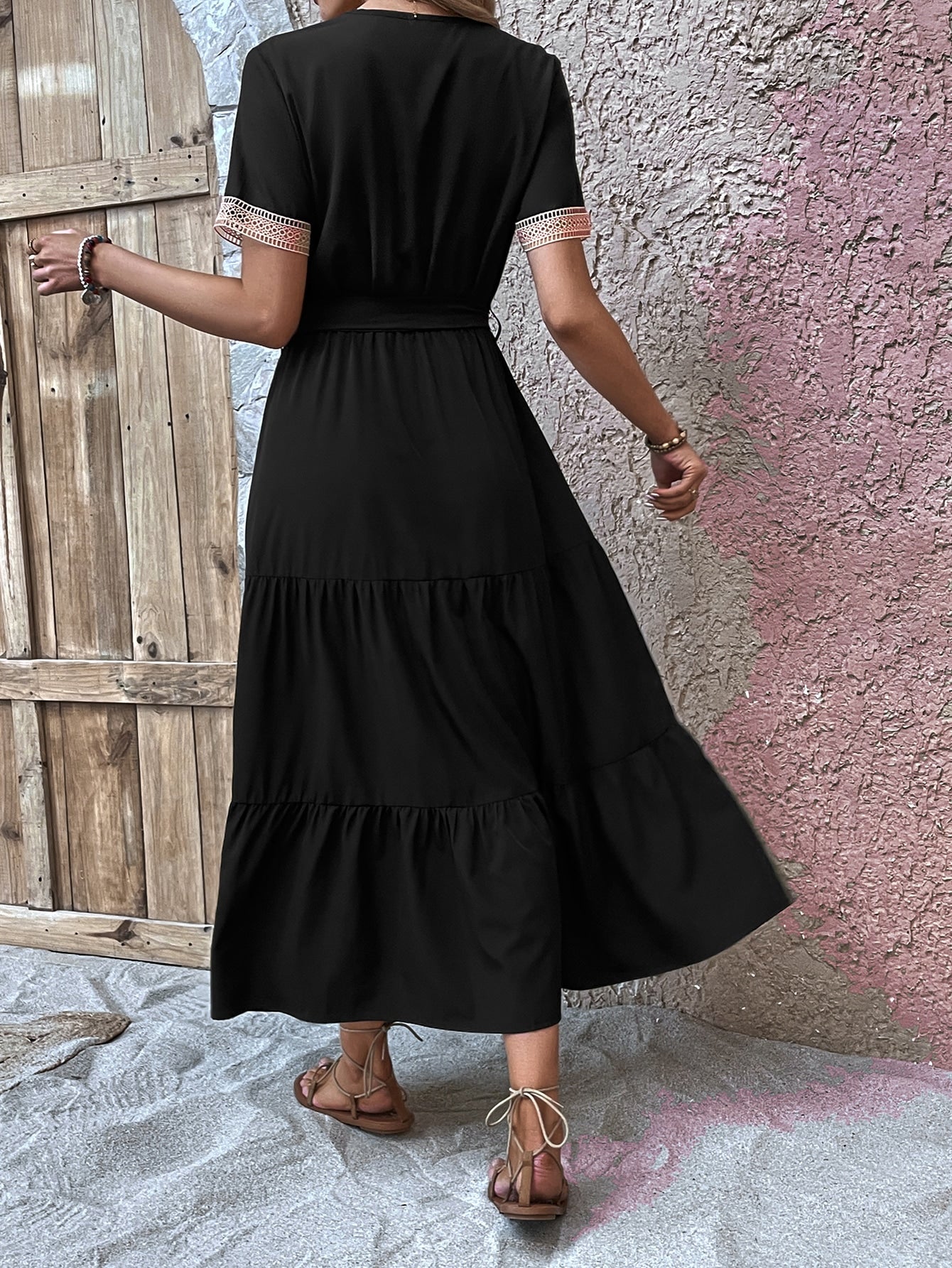 Contrast V-Neck Tie Waist Tiered Dress
