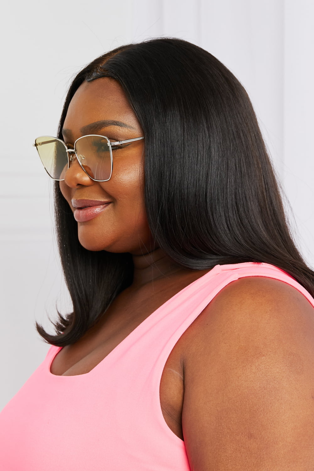 Uylee’s Boutique Metal Frame Full Rim Sunglasses