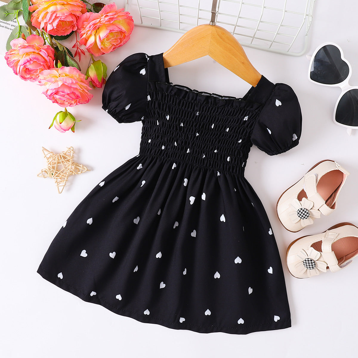 Uylee's Boutique ハートプリント スモックスクエアネックドレス