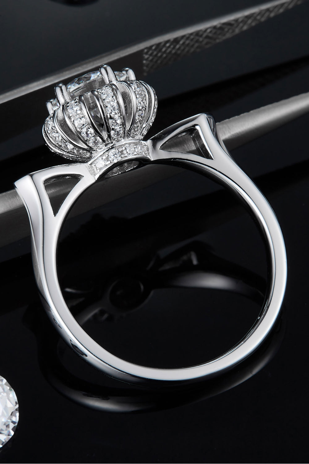 Uylees Boutique 1 Carat Moissanite 925 Sterling Silver Ring