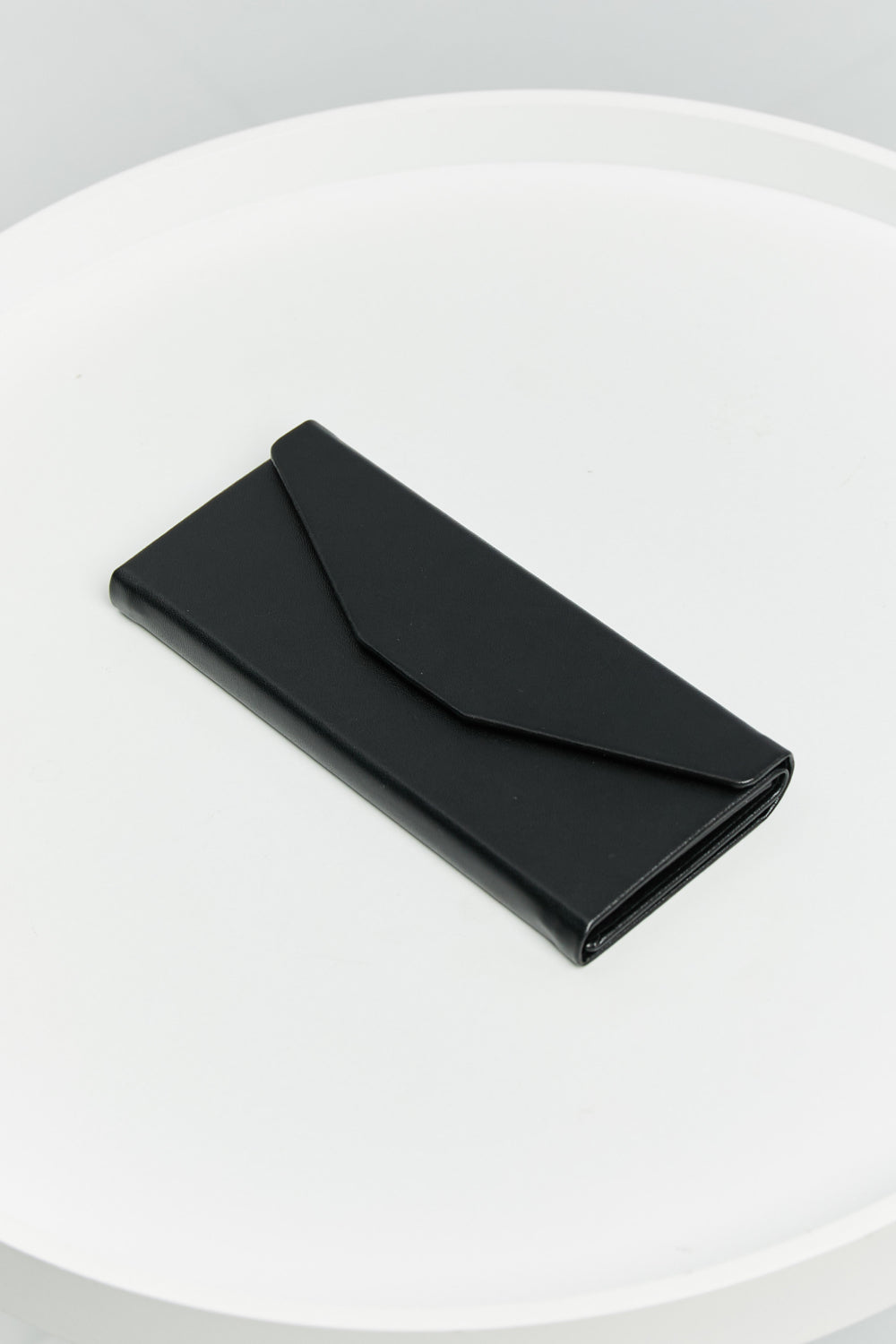 Uylee's Boutique Chain Detail Cat-Eye Sunglasses