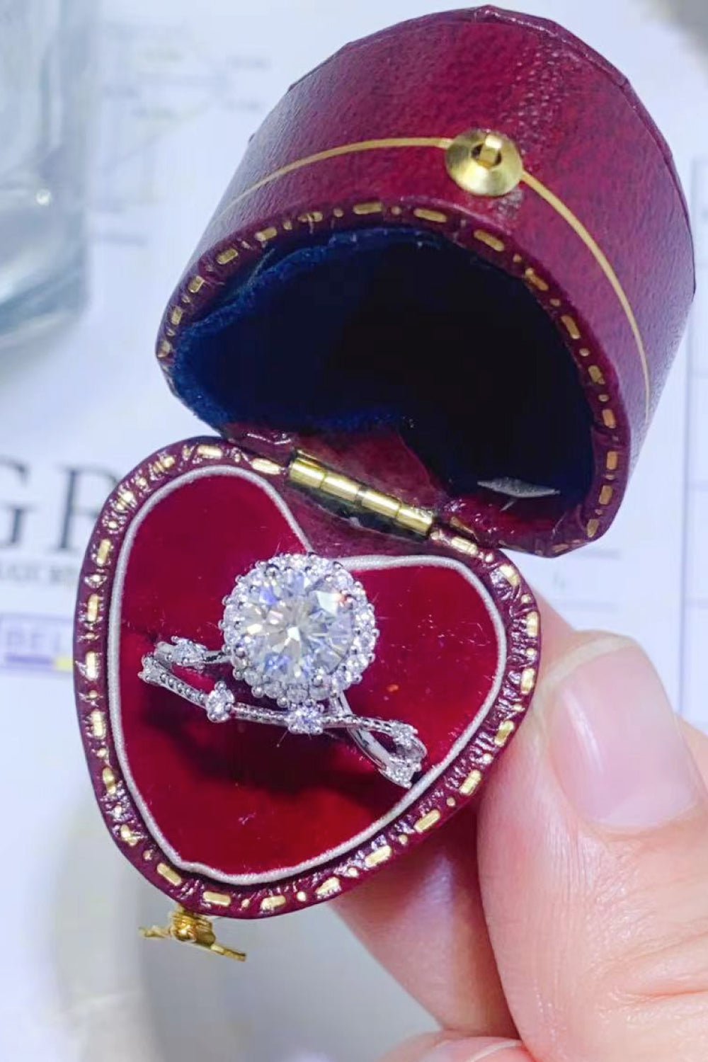 Uylees Boutique 1 Carat Moissanite Platinum-Plated Ring