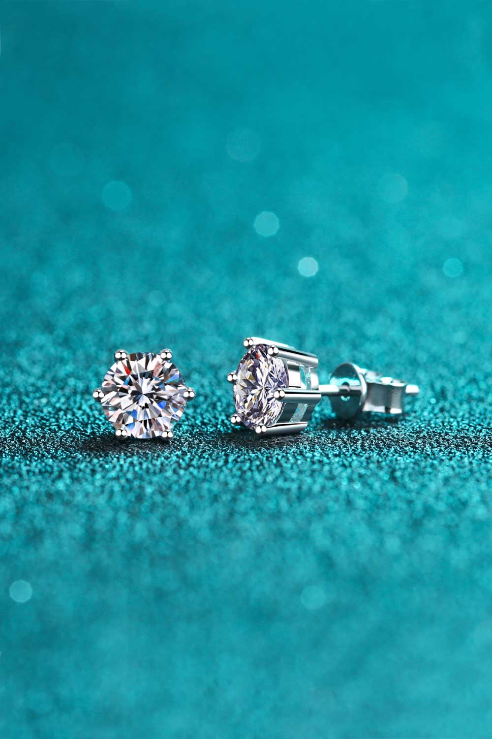Uylees Boutique Endless Cheer Moissanite Stud Earrings