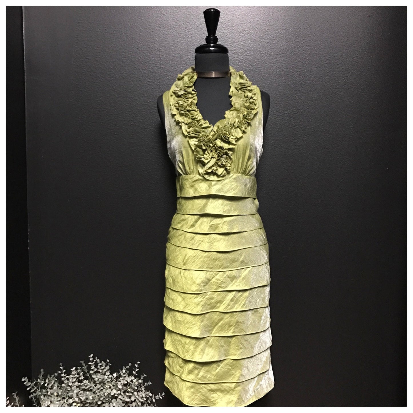London Times Lime Green Formal Tier Dress, US Size 4 - NEW