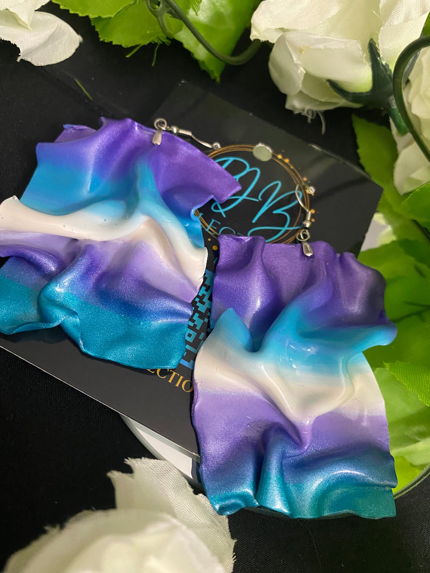 Hand Made Violet Blue White Small Drape Earrings