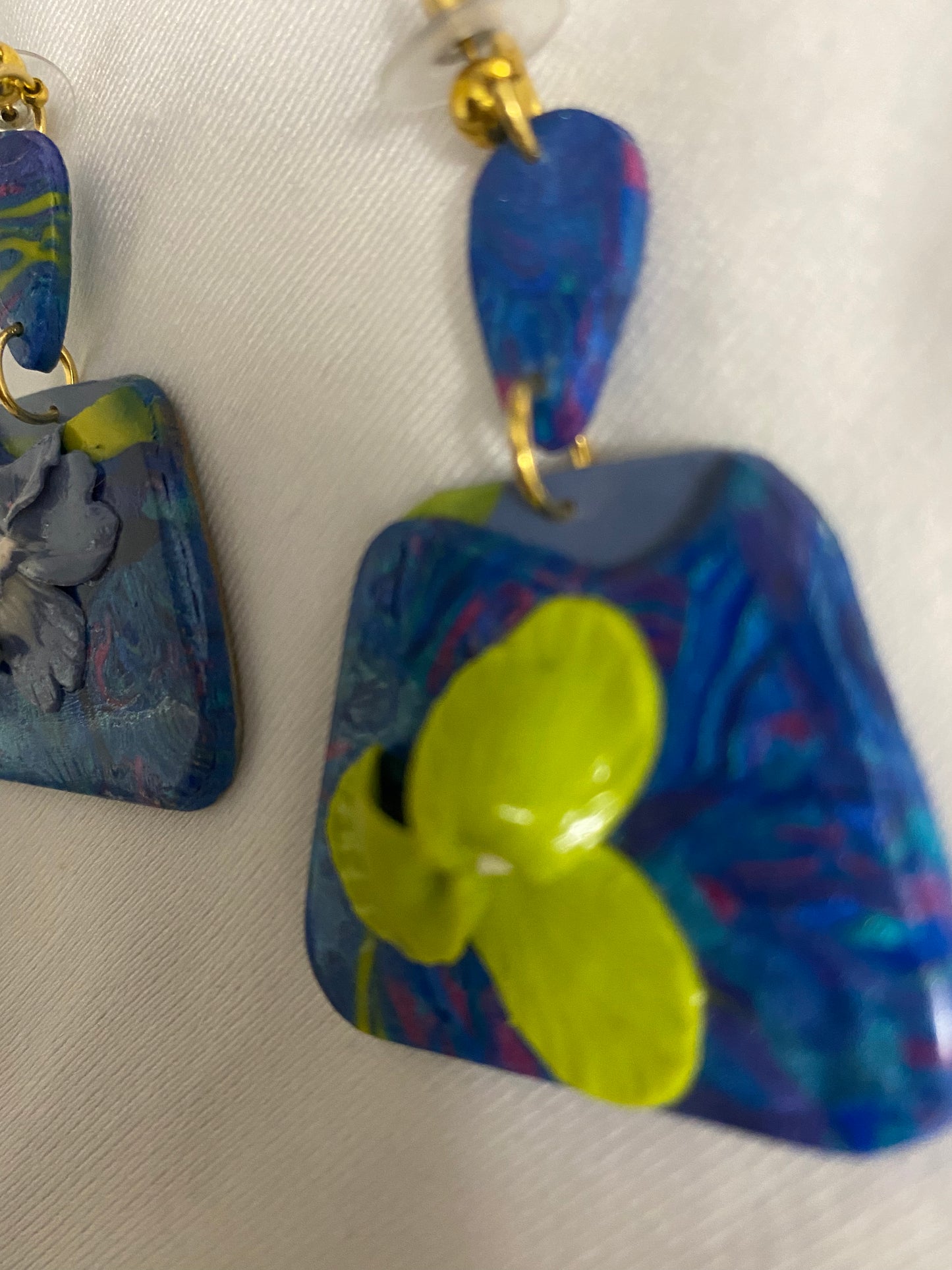 Handmade Floral Box Pierced Dangle Earrings