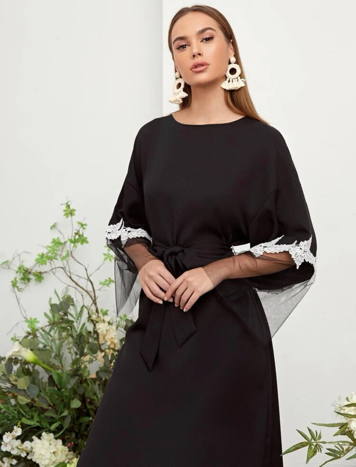 Guipure Lace Contrast Dress (US Sizes 4 - 12)
