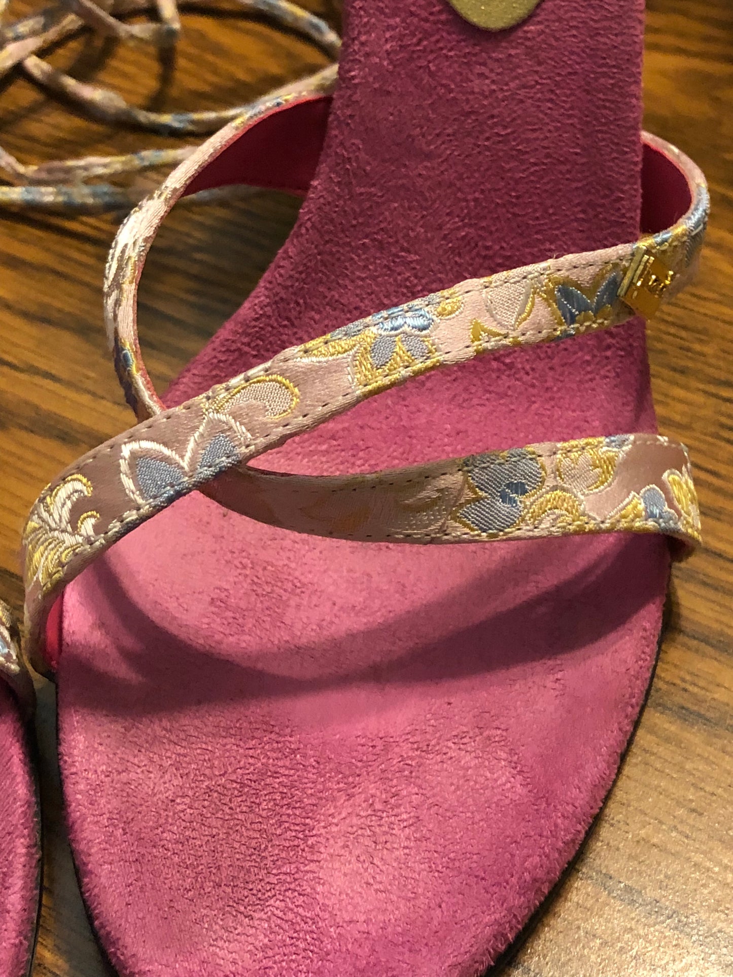 Unze Tie Up Heel Sandals - US Size 7 - Used