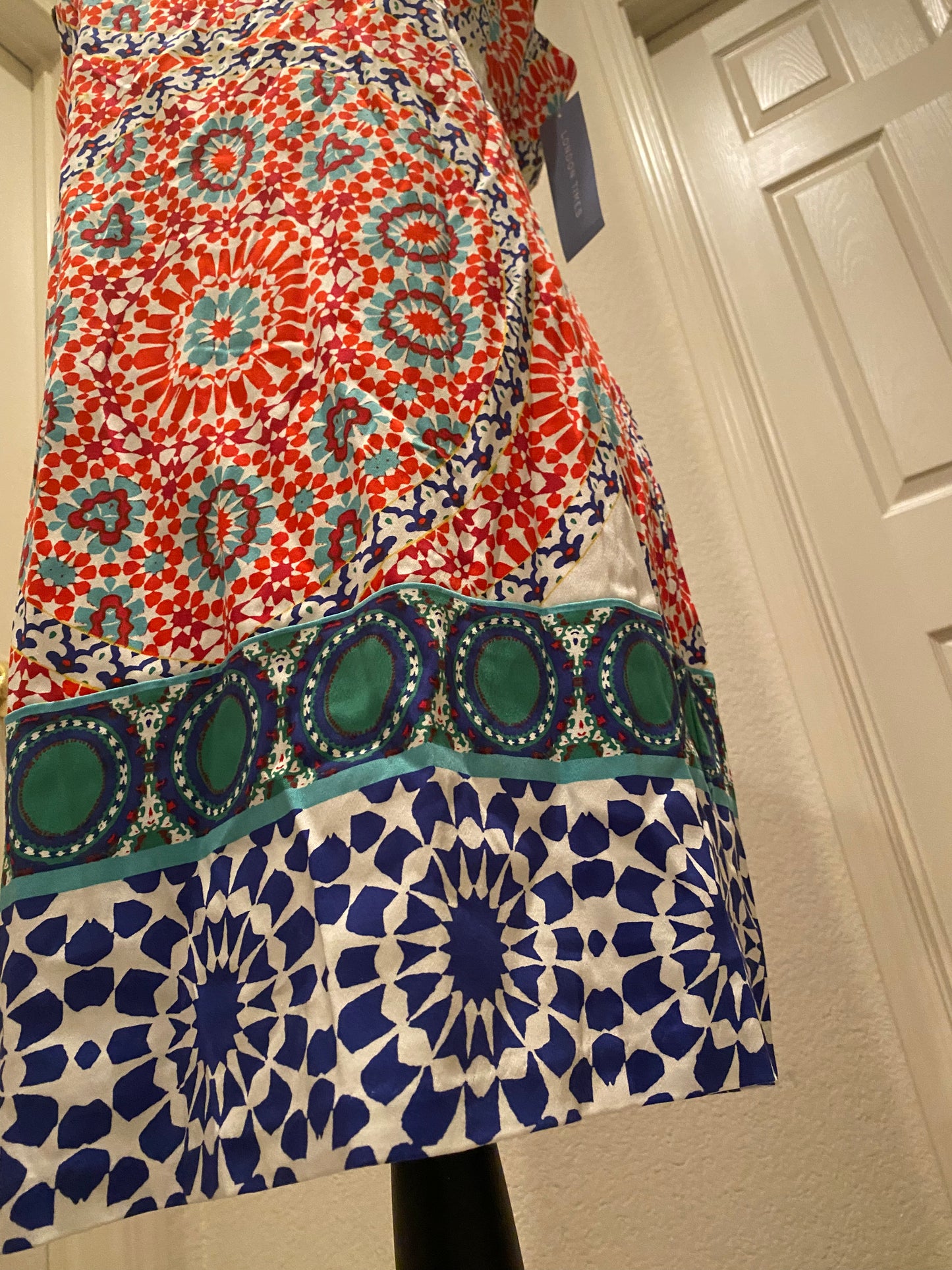 London Times Dress, US Size 8 - NEW