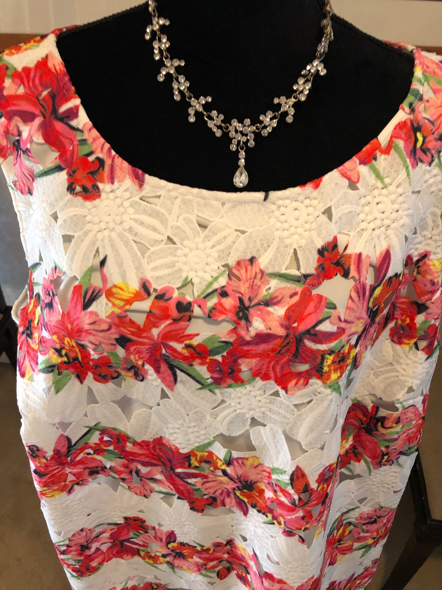 Julia Jordan Embroidered Dress, US Size 24W - NEW