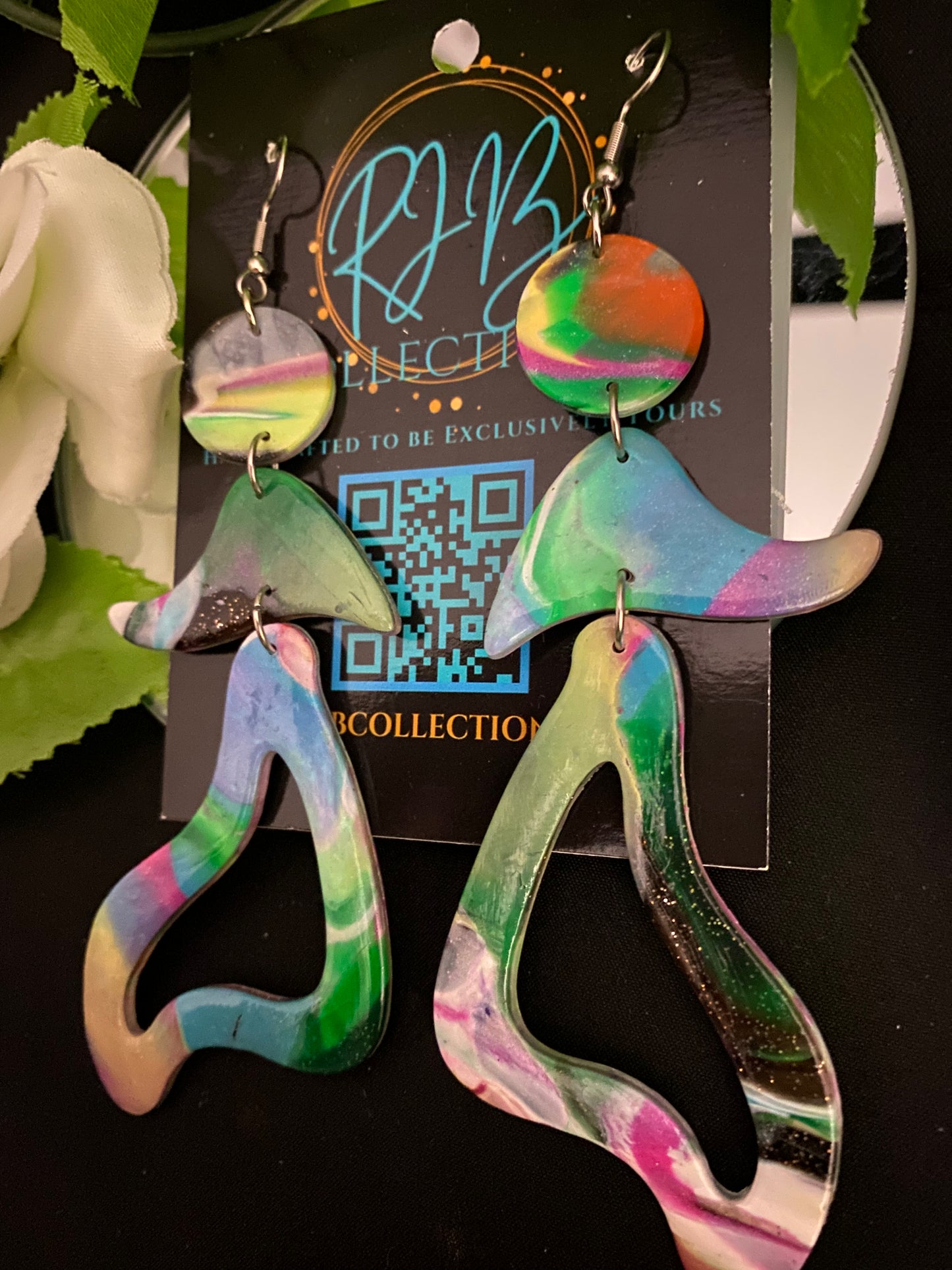 Hand Made Salsa Lady Green Theme Dangle Earrings