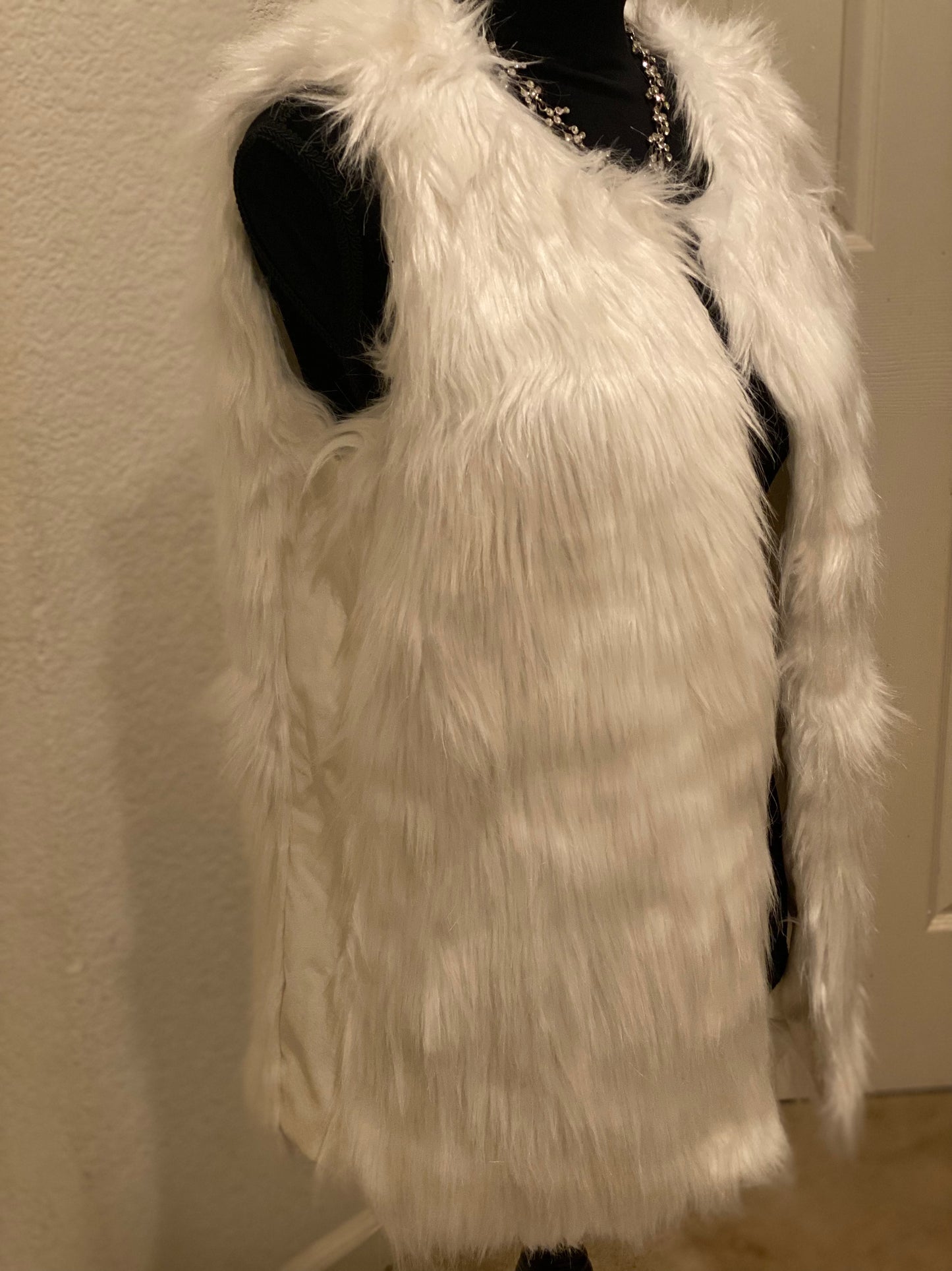 Delia’s Brand Vest, Size Large - Gently Used