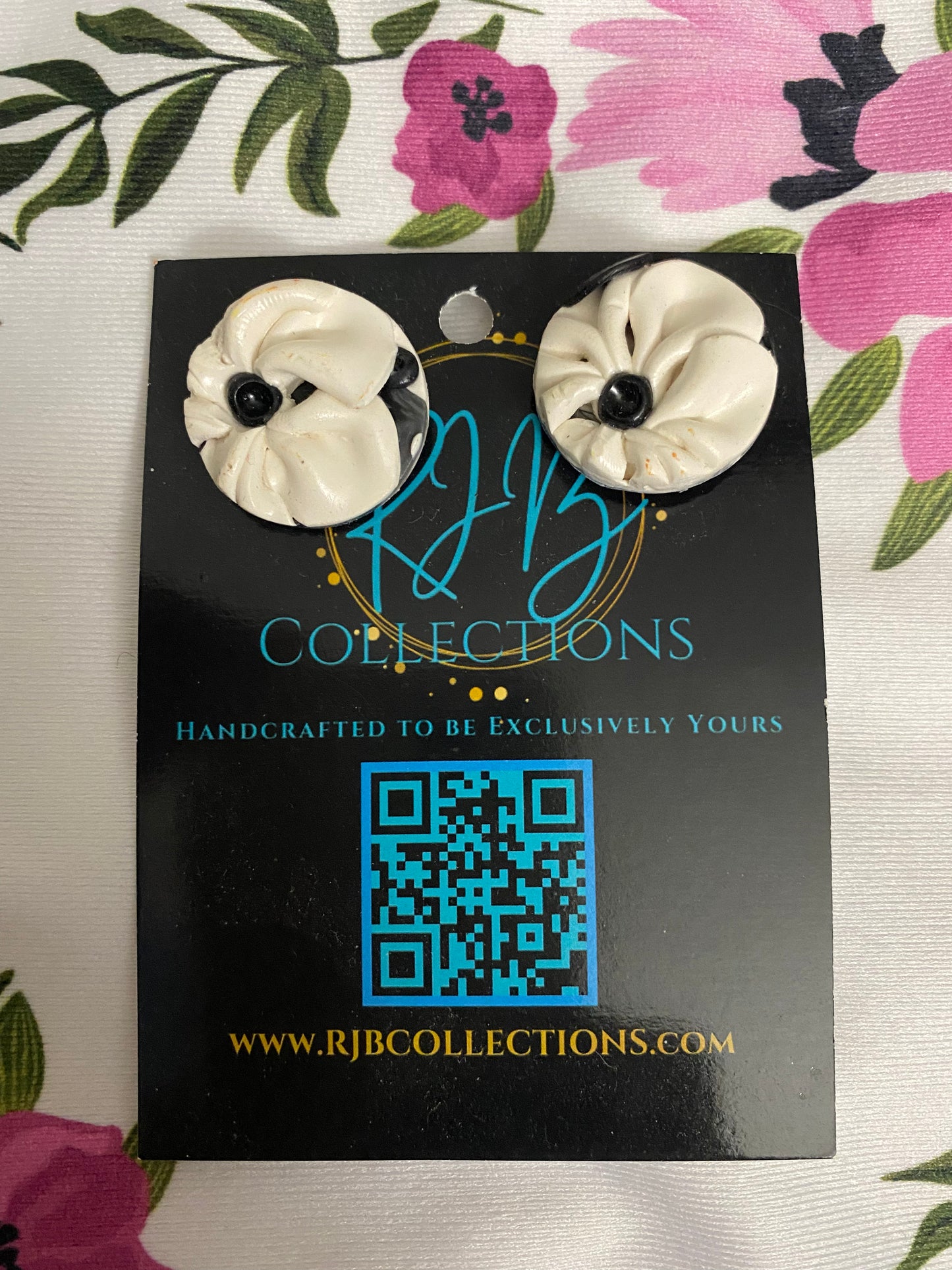 Handmade Black and White Floral Pierced Earrings