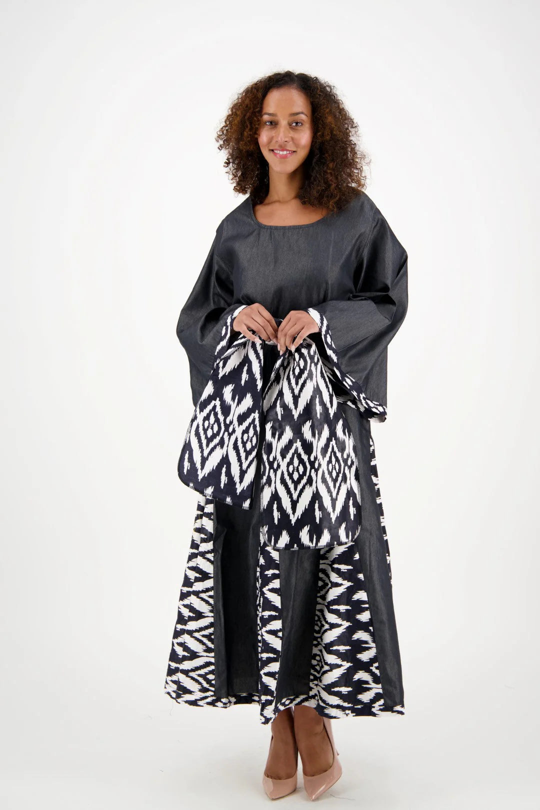 Black and White Long Sleeve Maxi Dress w/ Matching Ankara Print Belt