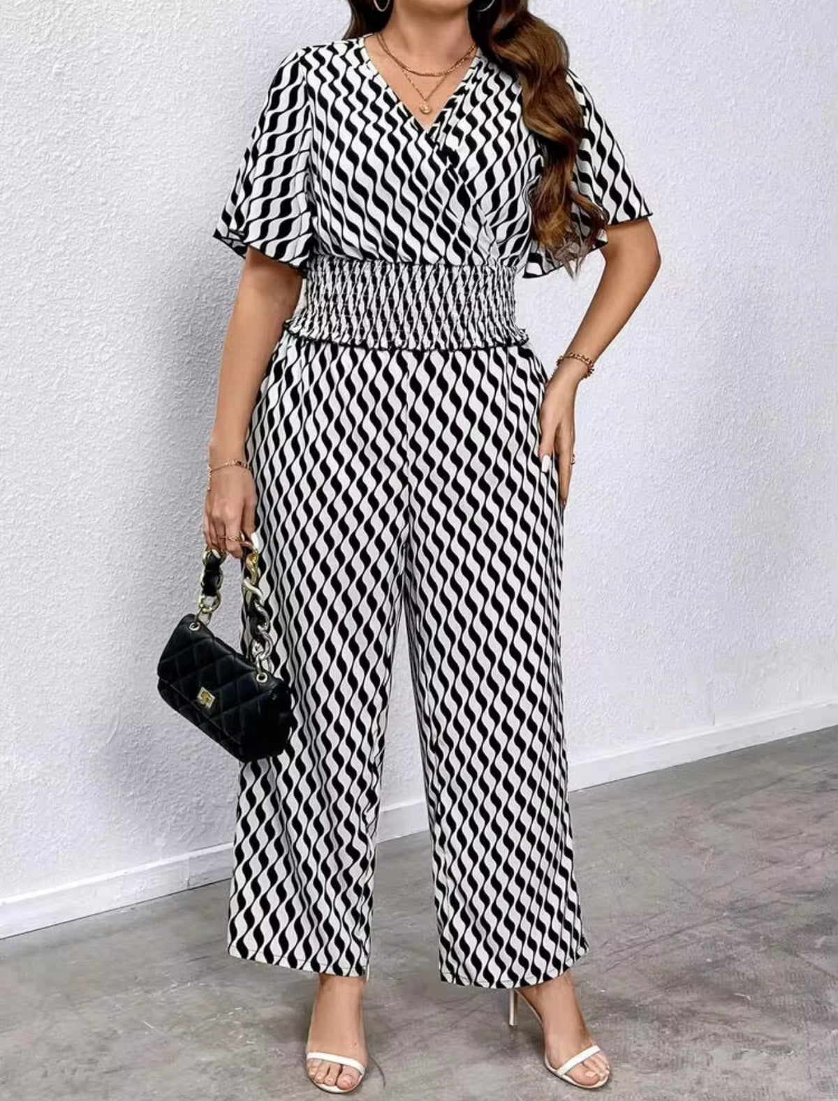 Plus Size Wave Pattern Printed Shirred Wrap Top And Pants Two-Piece Set, 2X (US 16)