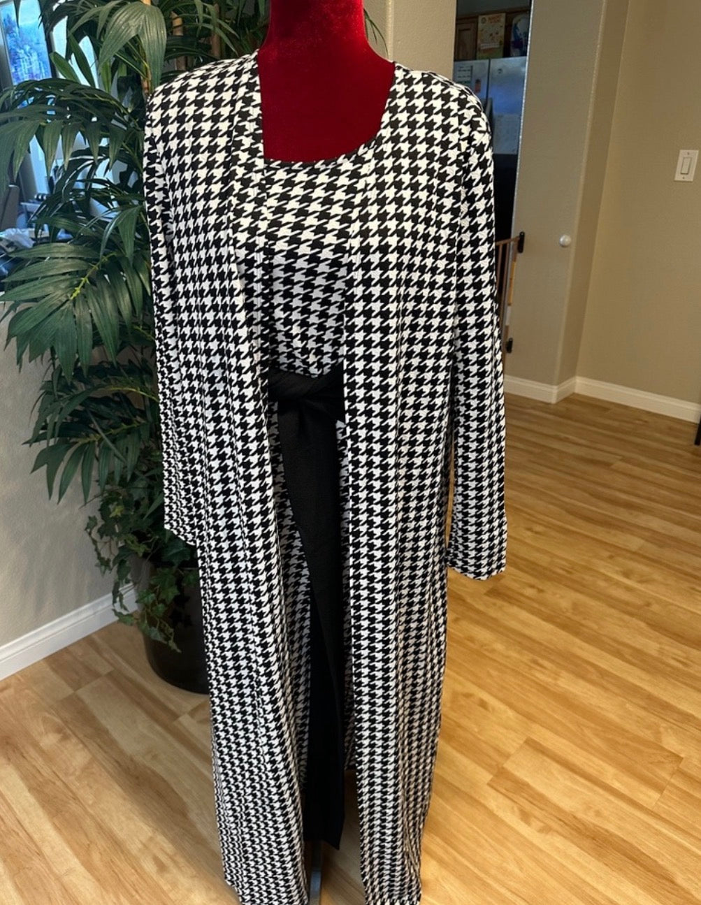 Classic Houndstooth Knit Cardigan & Dress Set - Black/White, Large (US 10)