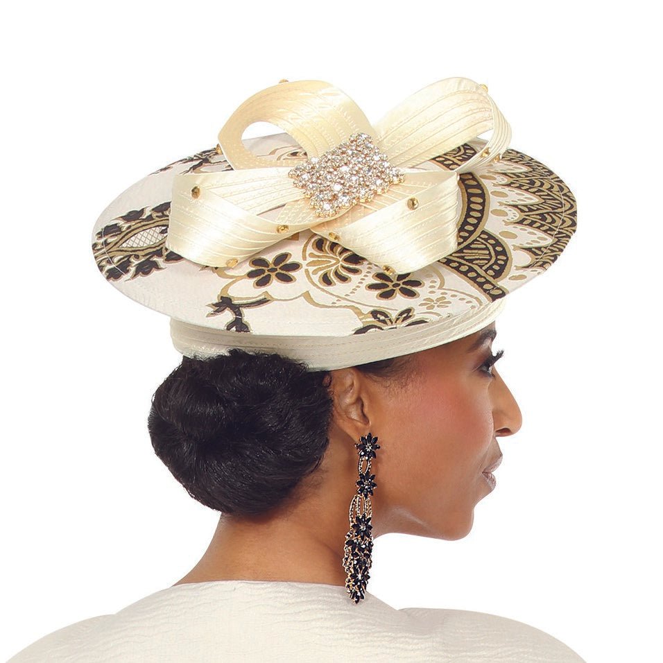 Queen’s Court Hat by Lisa Rene