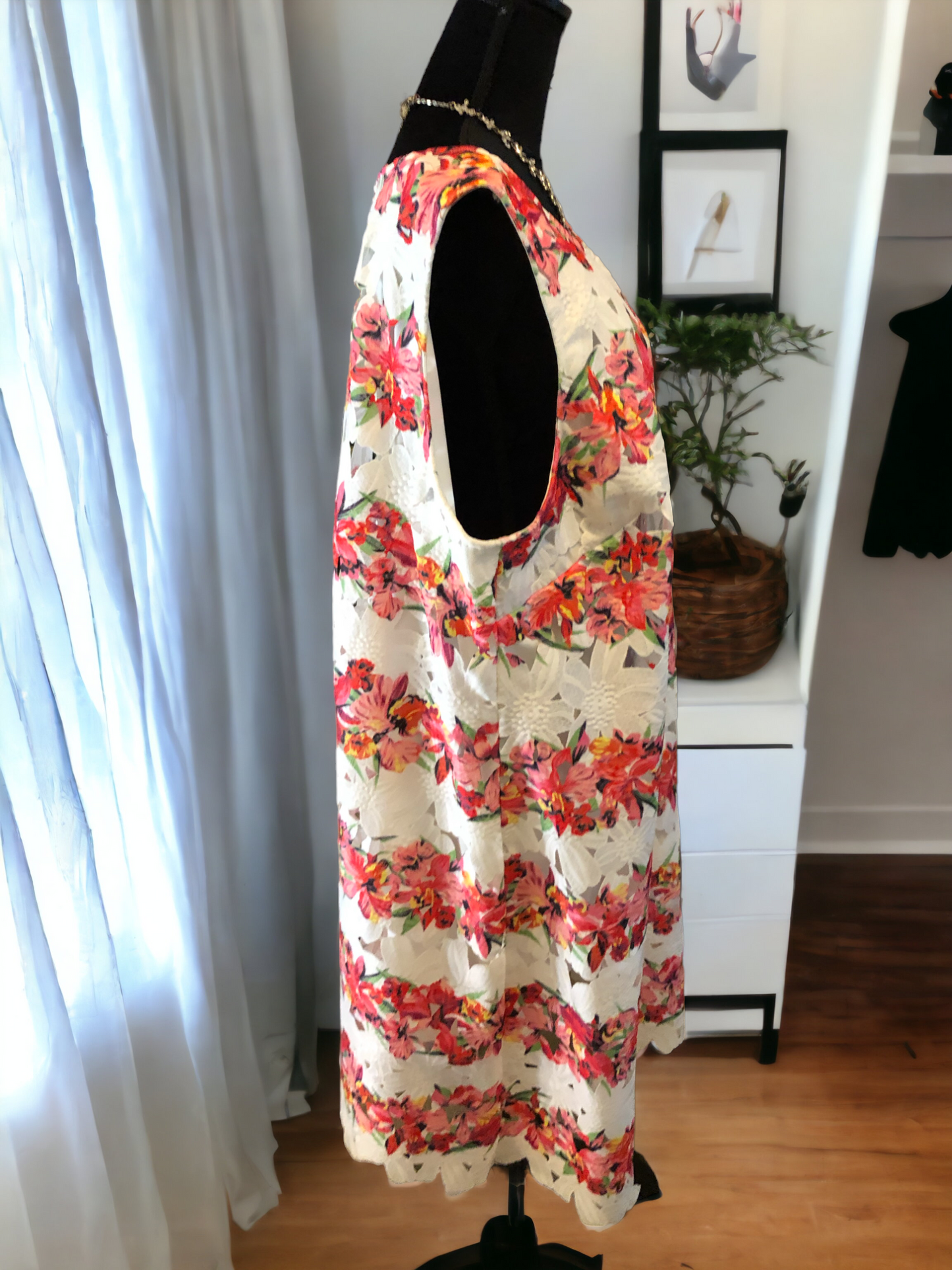 Julia Jordan Embroidered Dress, US Size 24W - NEW