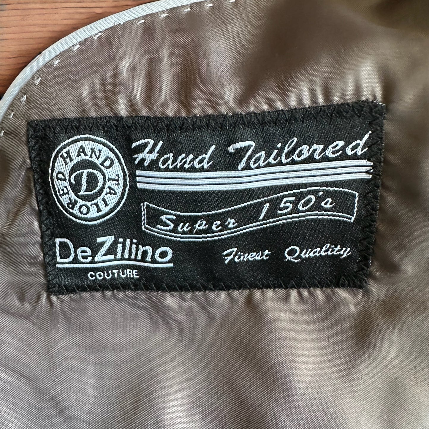 HAND TAILORED Three-Piece DeZilino Couture Men's Dress Suit, 48R/42W